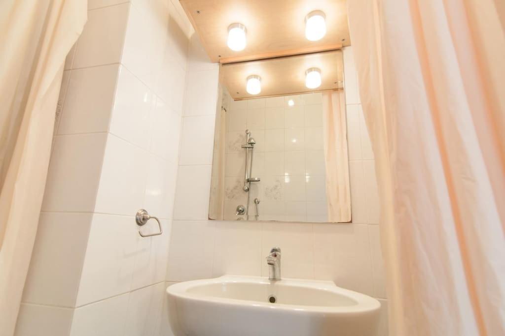 Romantic Apt In San Frediano Флоренція Екстер'єр фото